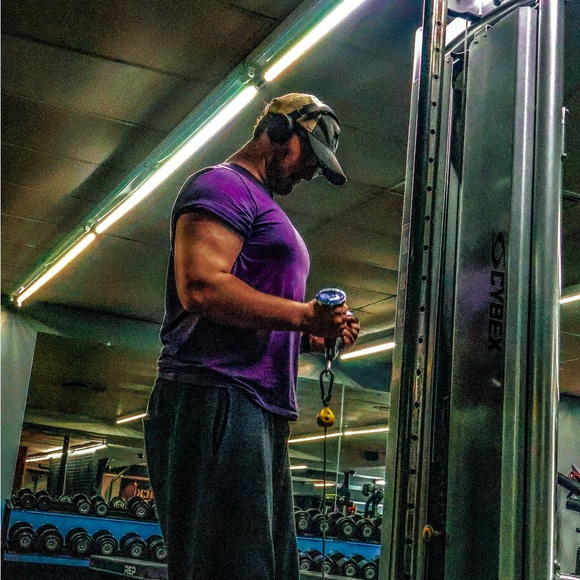 Meet your Posher, Calvin - Picture 1 of 1